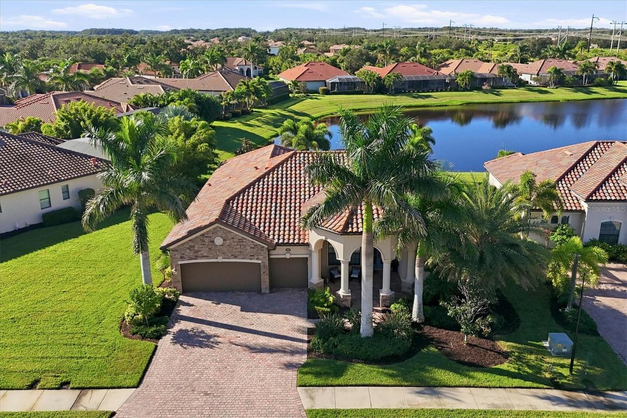 8816 Rum Runner Pl., Bradenton, FL 34212