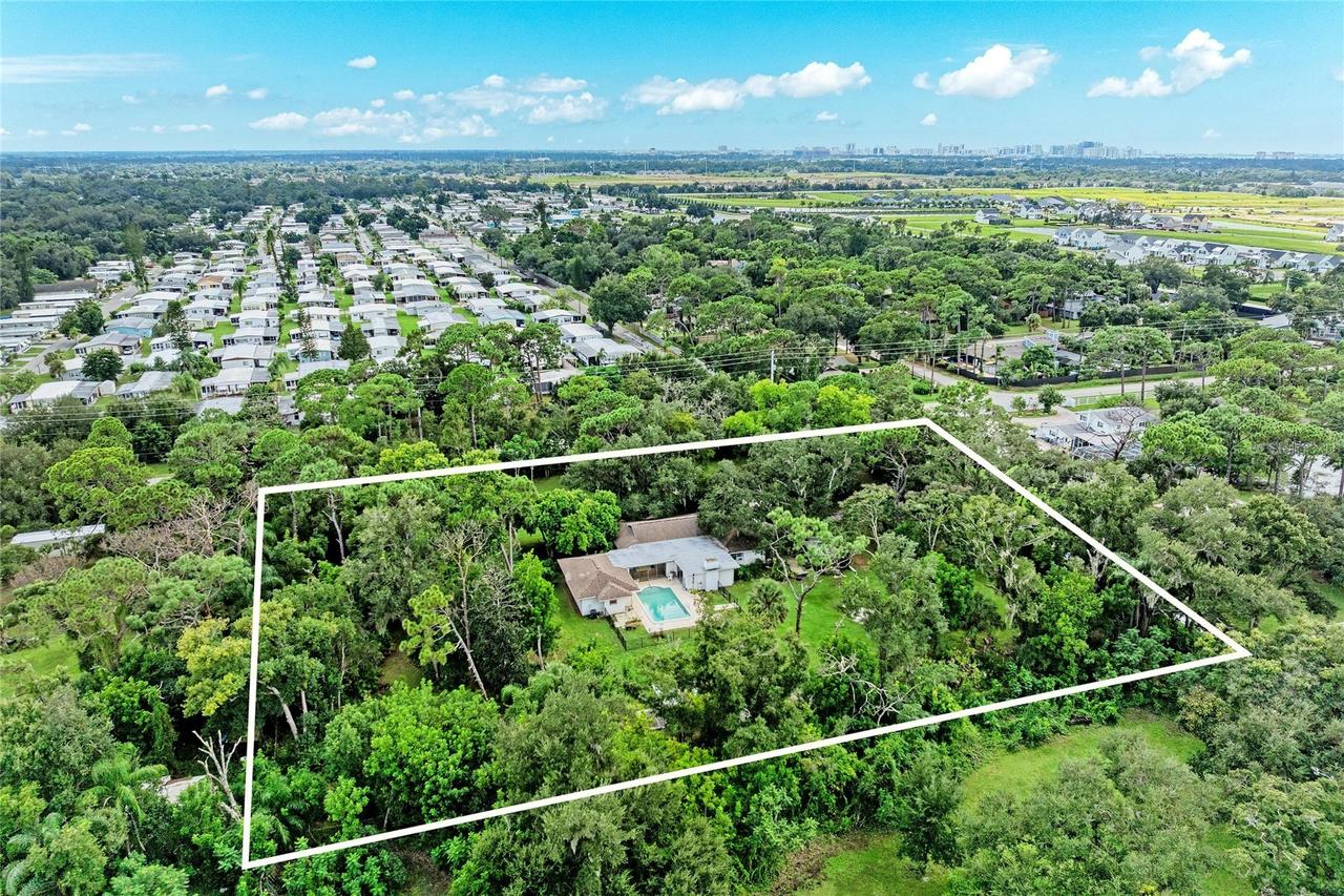 2953 47th St., Sarasota, FL 34234