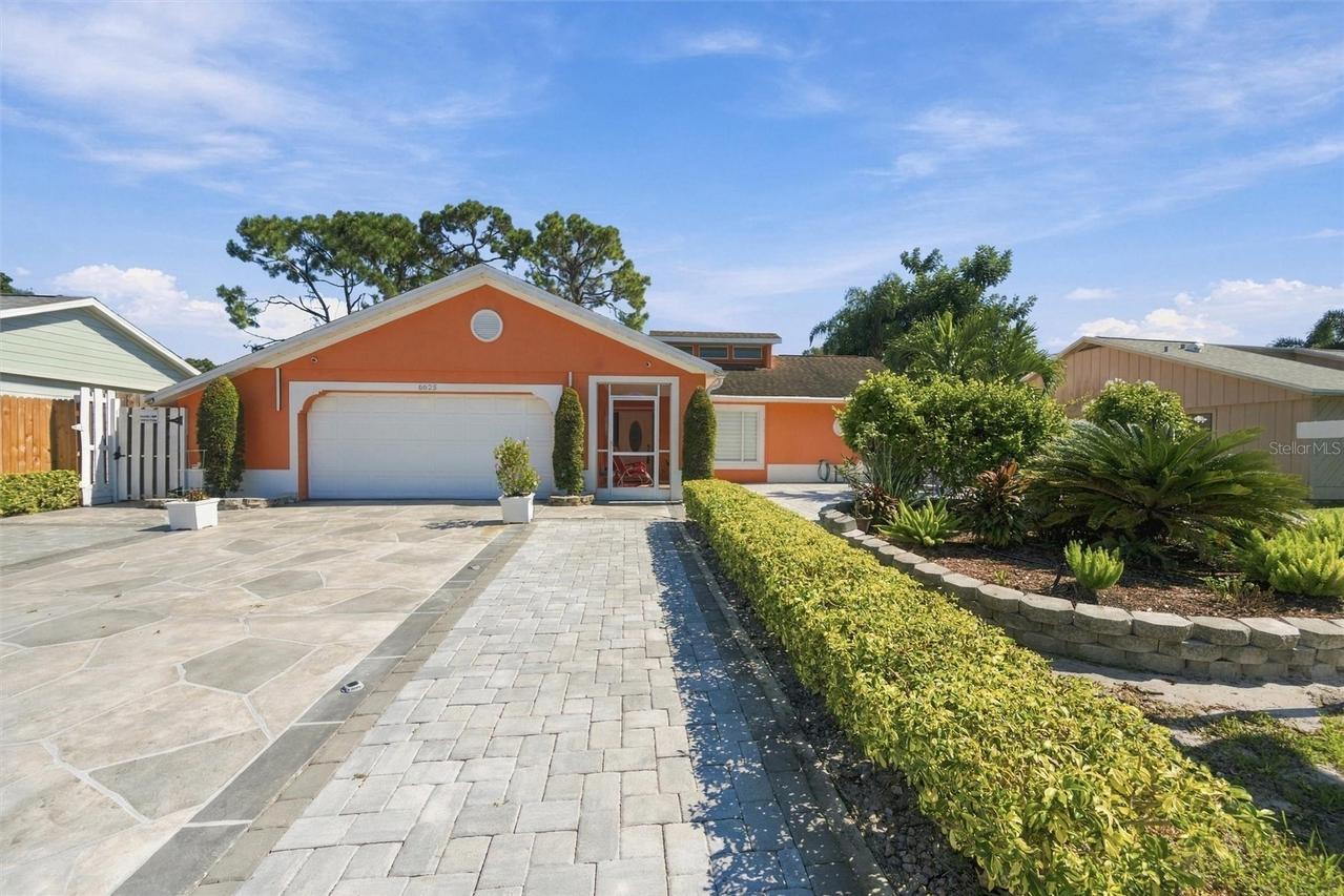 6625 Mauna Loa Blvd., Sarasota, FL 34241