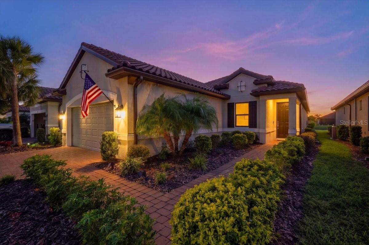 4725 Crestpoint Way, Palmetto, FL 34221