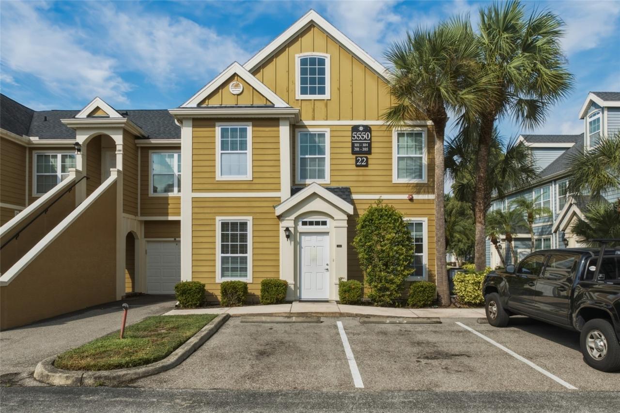 5550 Rosehill Rd. #102, Sarasota, FL 34233