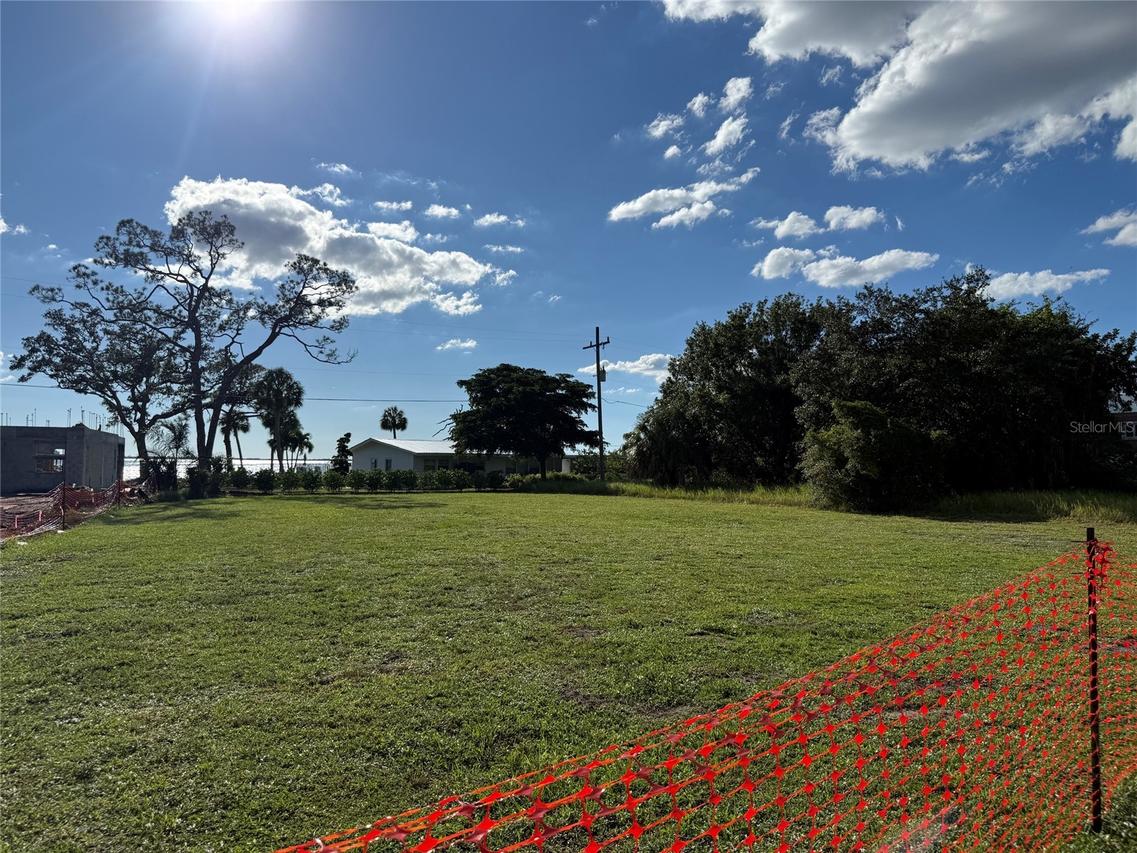 7510 Westmoreland Dr., Sarasota, FL 34243