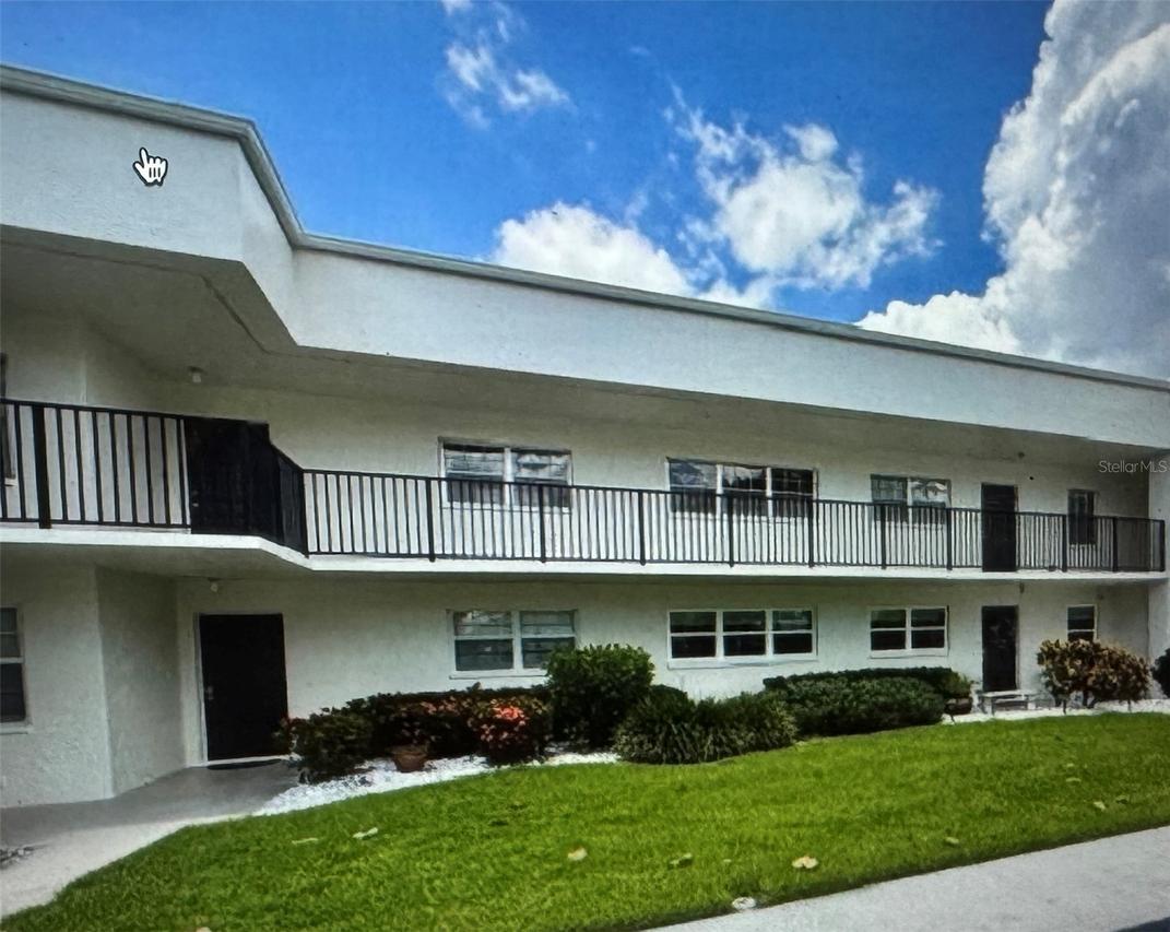7880 Palm Aire Ln. #203, Sarasota, FL 34243