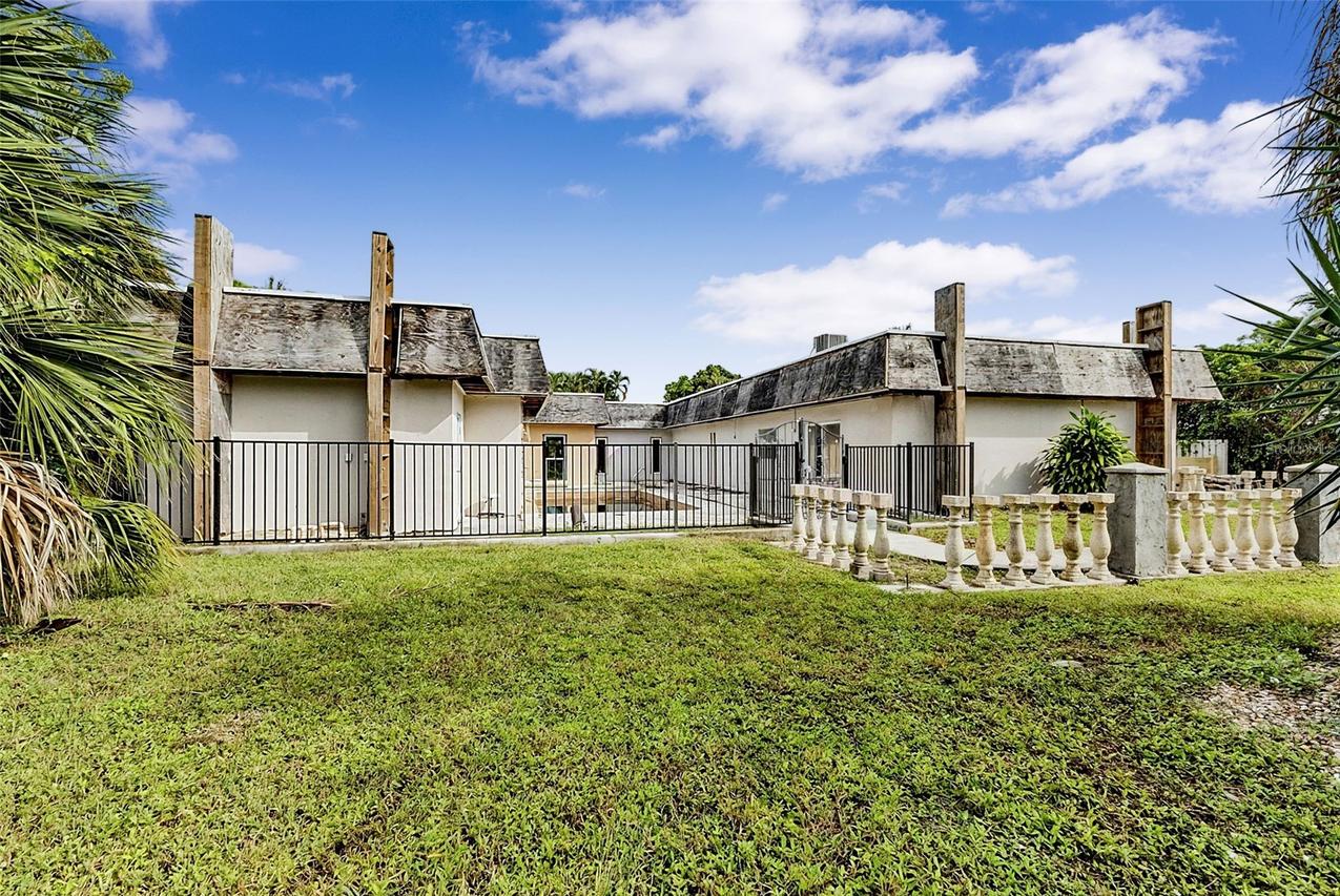 4231 Erindale Dr., North Fort Myers, FL 33903