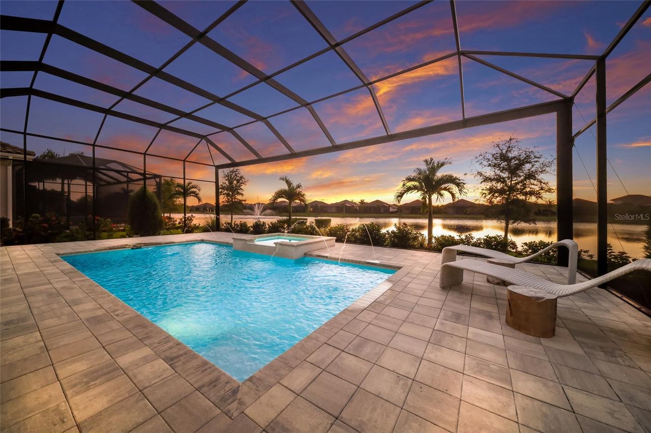 8343 Pavia Way, Lakewood Ranch, FL 34202