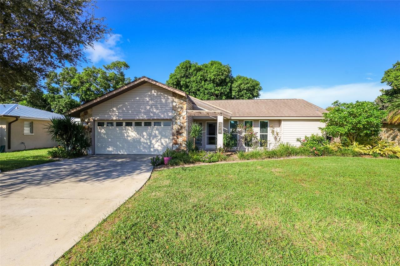 204 46th St., Bradenton, FL 34209