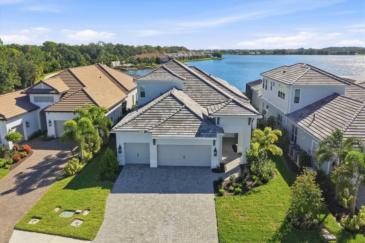 6233 Isla Del Ray Ave., Sarasota, FL 34240