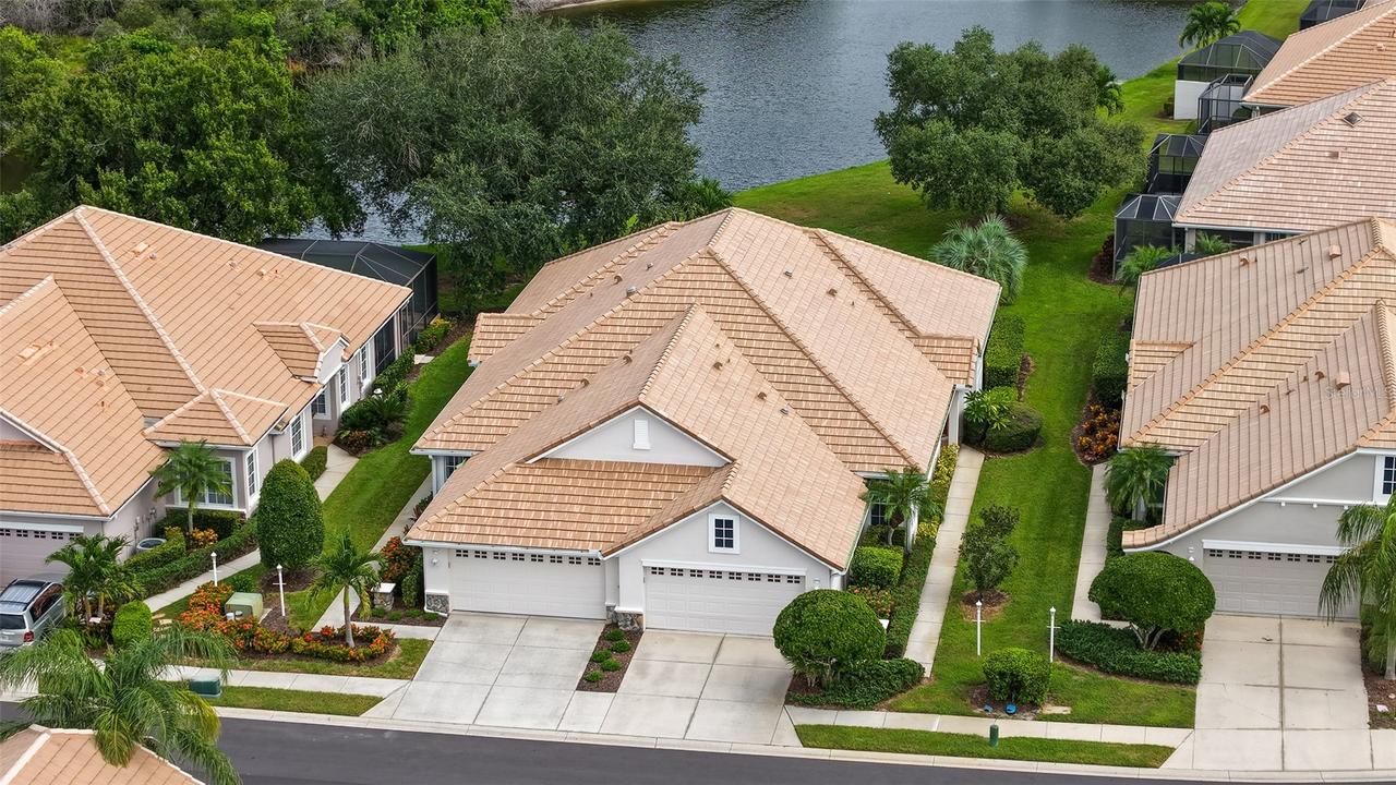 6937 Woodmore Ter., Lakewood Ranch, FL 34202