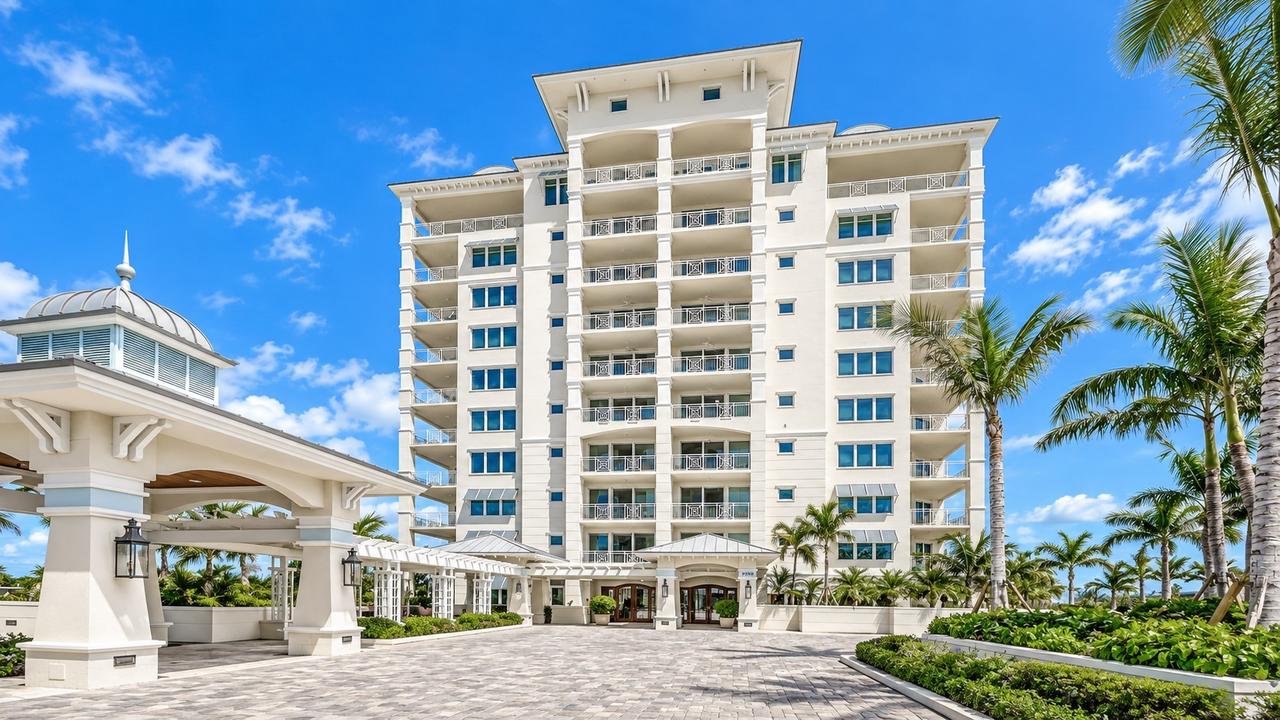 2050 Benjamin Franklin Dr. #B704, Sarasota, FL 34236