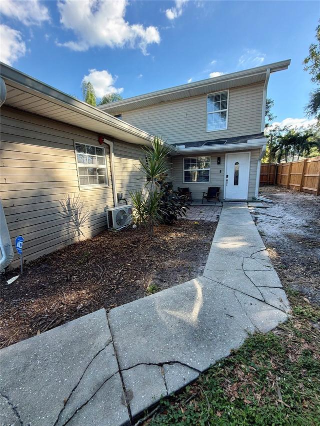 2219 12th Ave., Bradenton, FL 34205