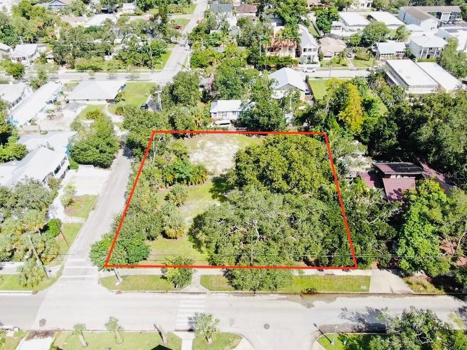 1705 6th St., Sarasota, FL 34236