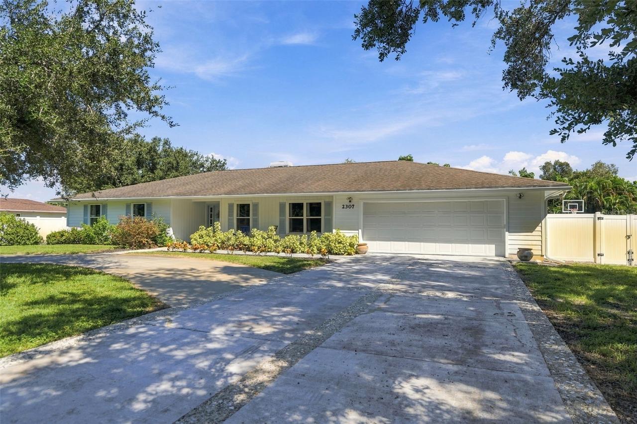 2307 51st St., Bradenton, FL 34209