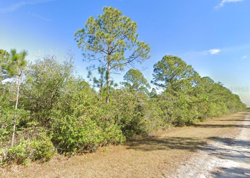 810 Calendula Dr., Indian Lake Estates, FL 33855