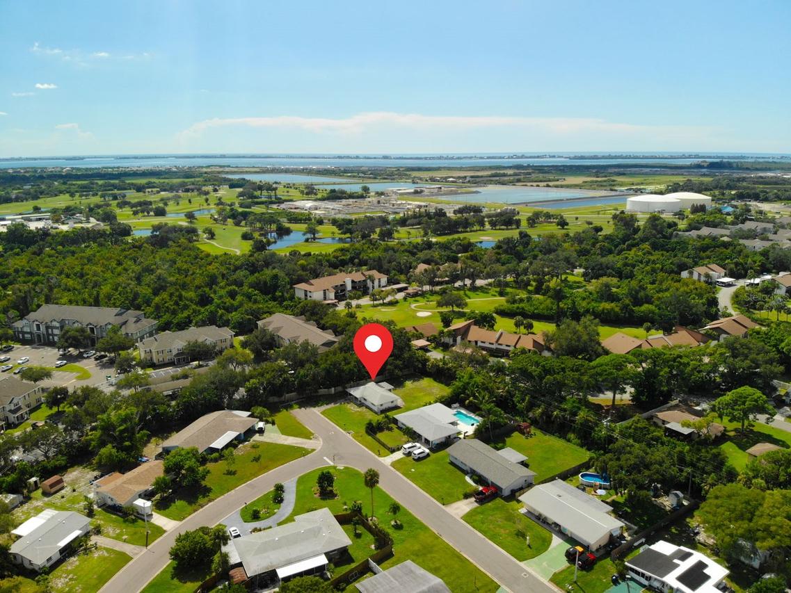 4612 58th St., Bradenton, FL 34210