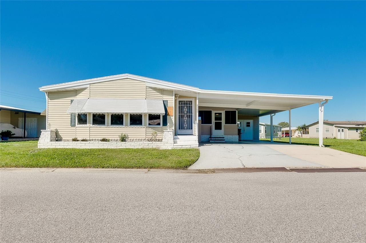8905 34th Ave., Palmetto, FL 34221