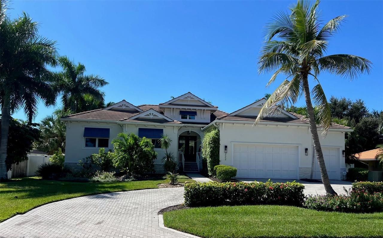 222 Robin Dr., Sarasota, FL 34236