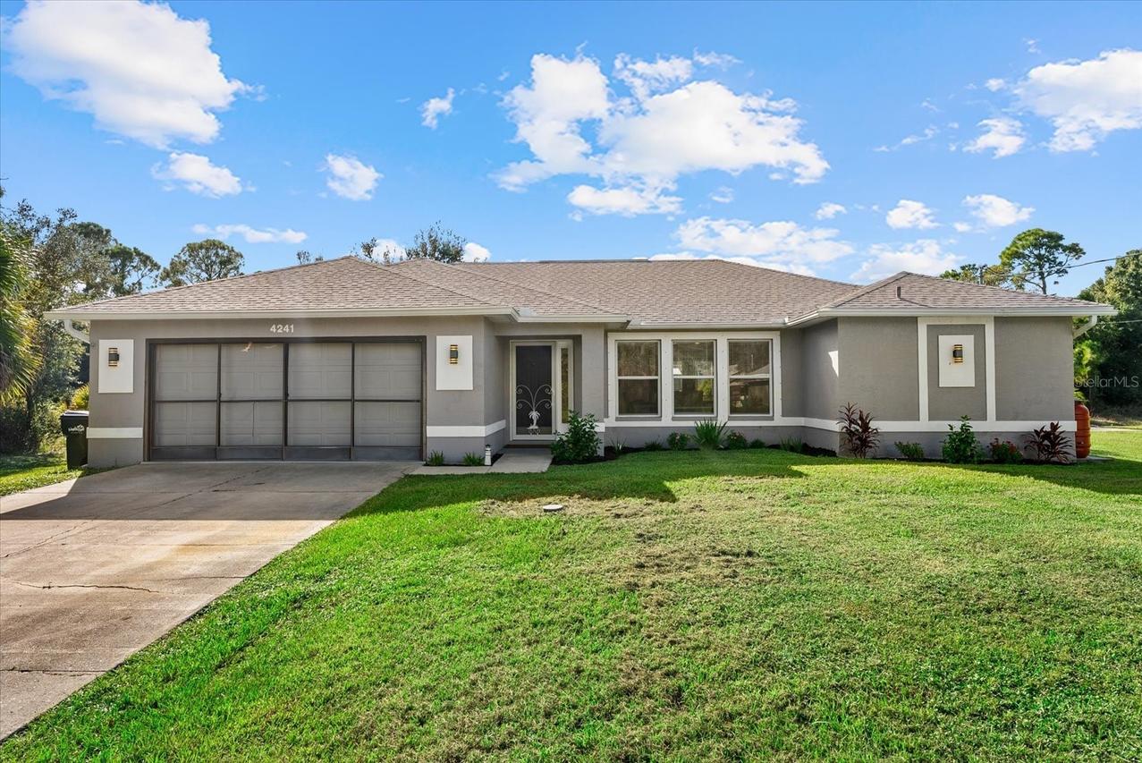 4241 Chamrade Rd., North Port, FL 34288