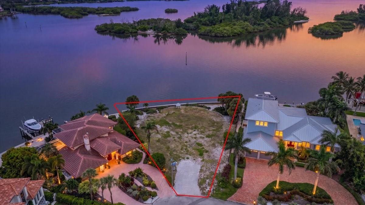 894 Freeling Dr., Sarasota, FL 34242