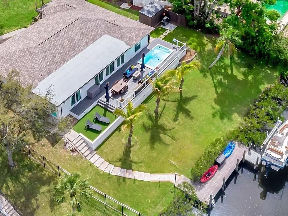 481 Magellan Dr., Sarasota, FL 34243