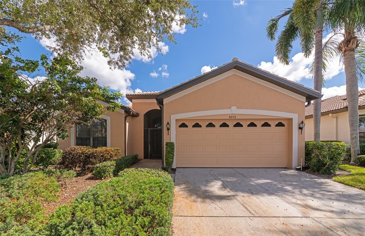 8013 Stirling Falls Cir., Sarasota, FL 34243