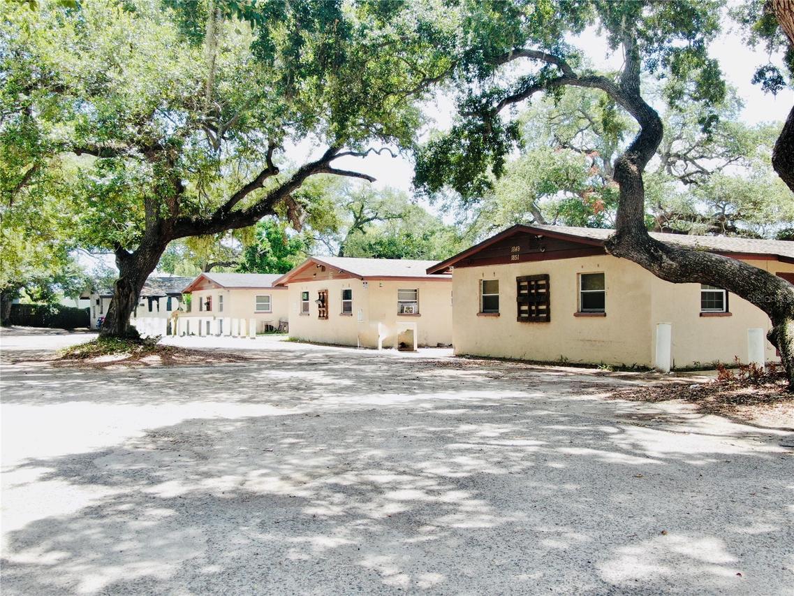 1821 20th St., Sarasota, FL 34234