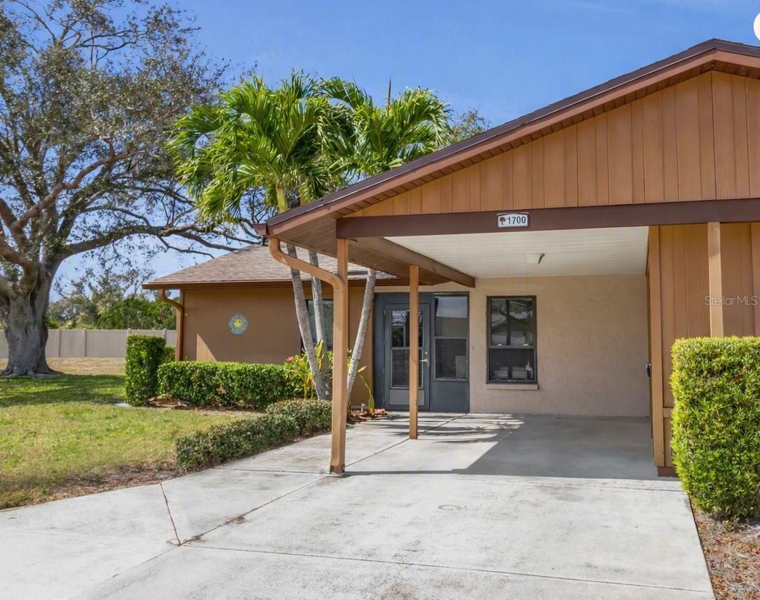 1700 Curry Tr. #35, Nokomis, FL 34275