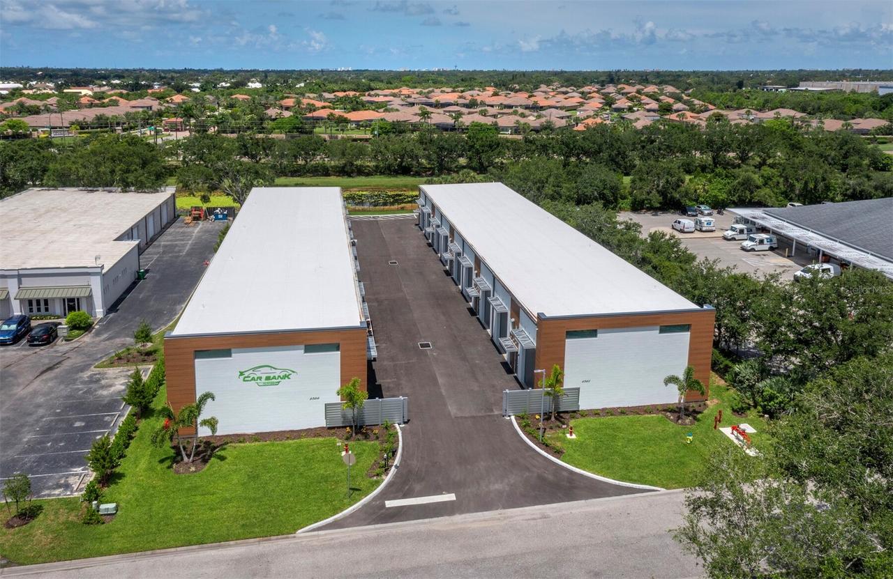 6566 Palmer Park Cir. #4, Sarasota, FL 34238