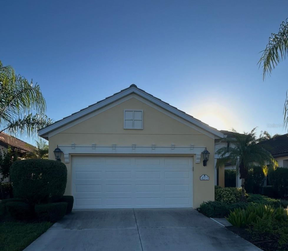 4215 Azurite Way, Bradenton, FL 34211