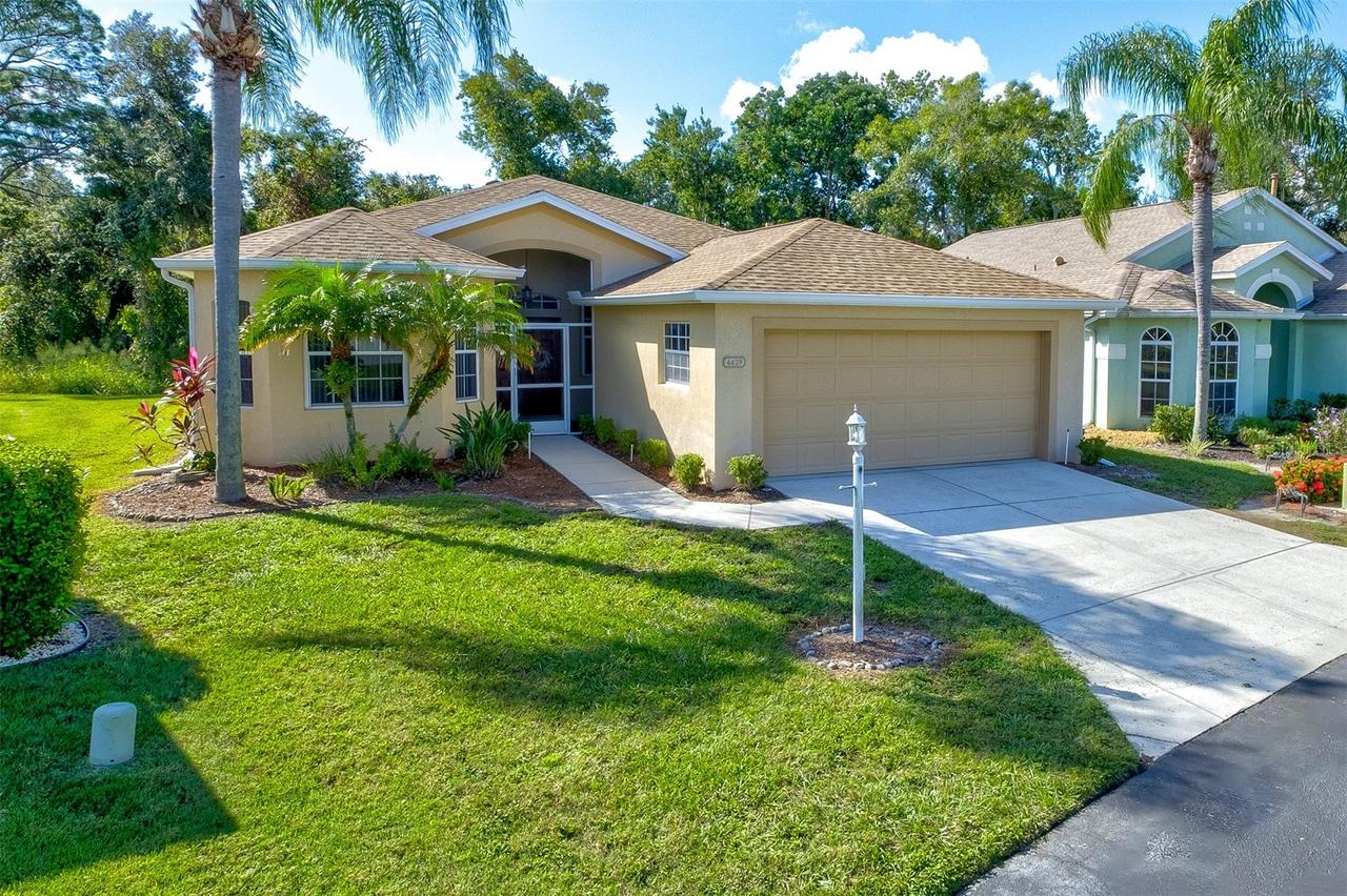 4429 Edinbridge Cir. #35, Sarasota, FL 34235