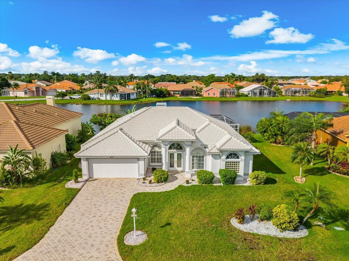 3715 72nd Ave. Cir., Sarasota, FL 34243