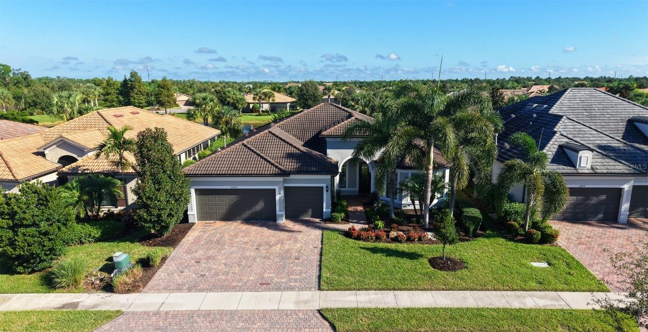 16925 Pelham Pl., Bradenton, FL 34202