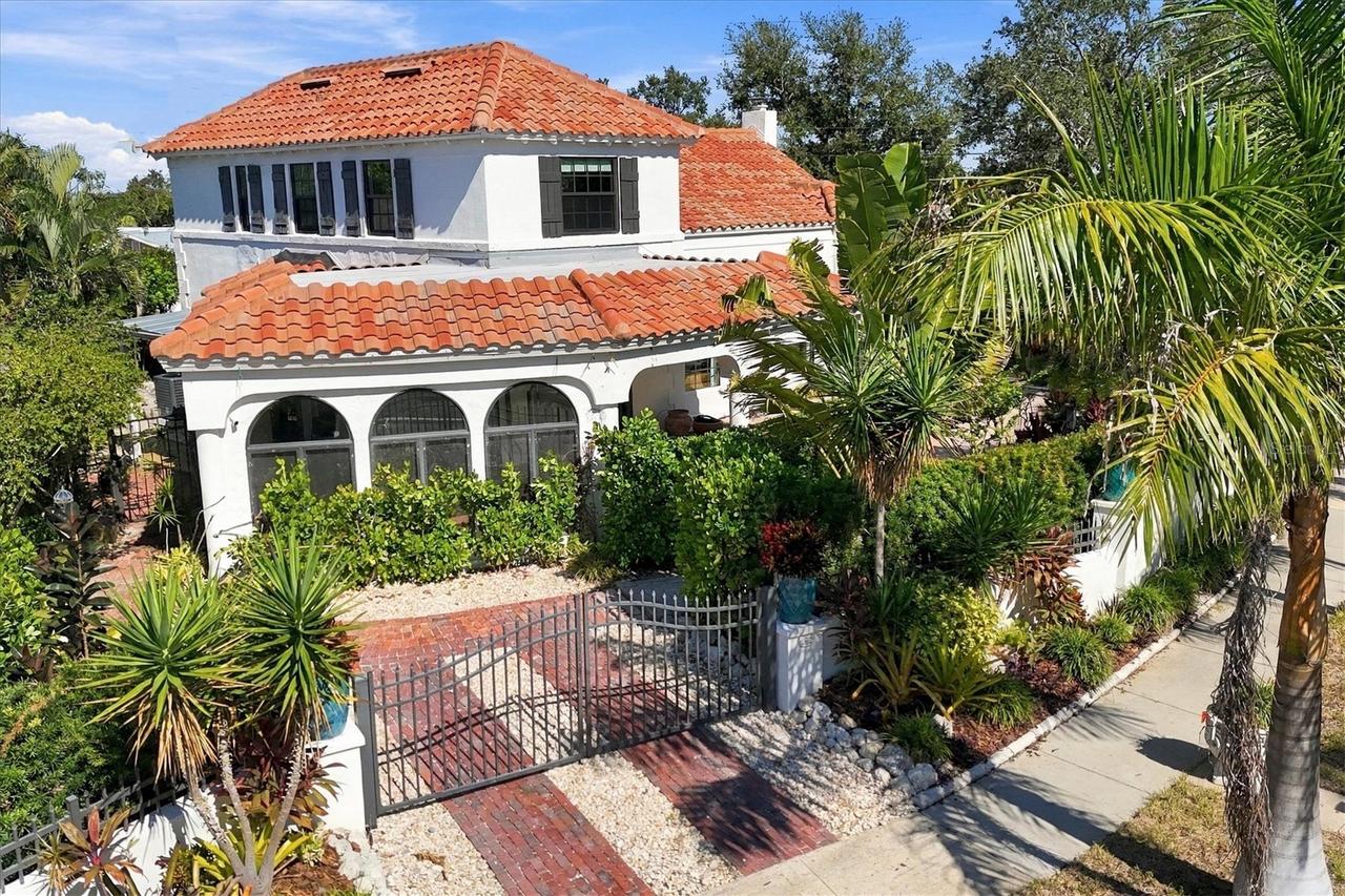 5208 Harbor Rd., Bradenton, FL 34209