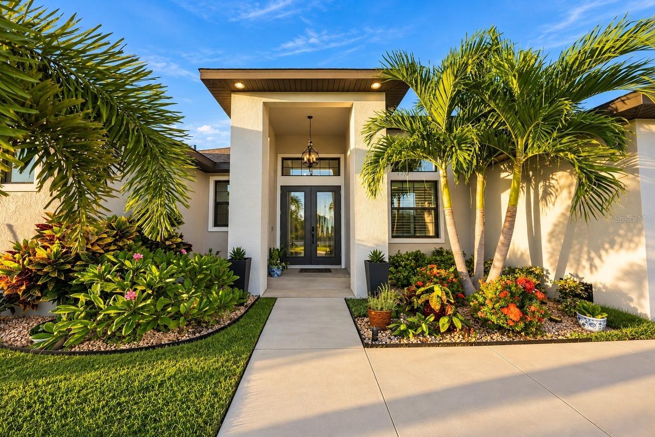 9356 Miami Cir., Port Charlotte, FL 33981