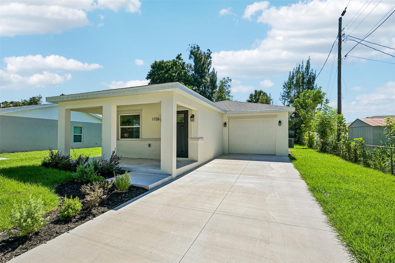 1726 John Rivers St., Sarasota, FL 34234