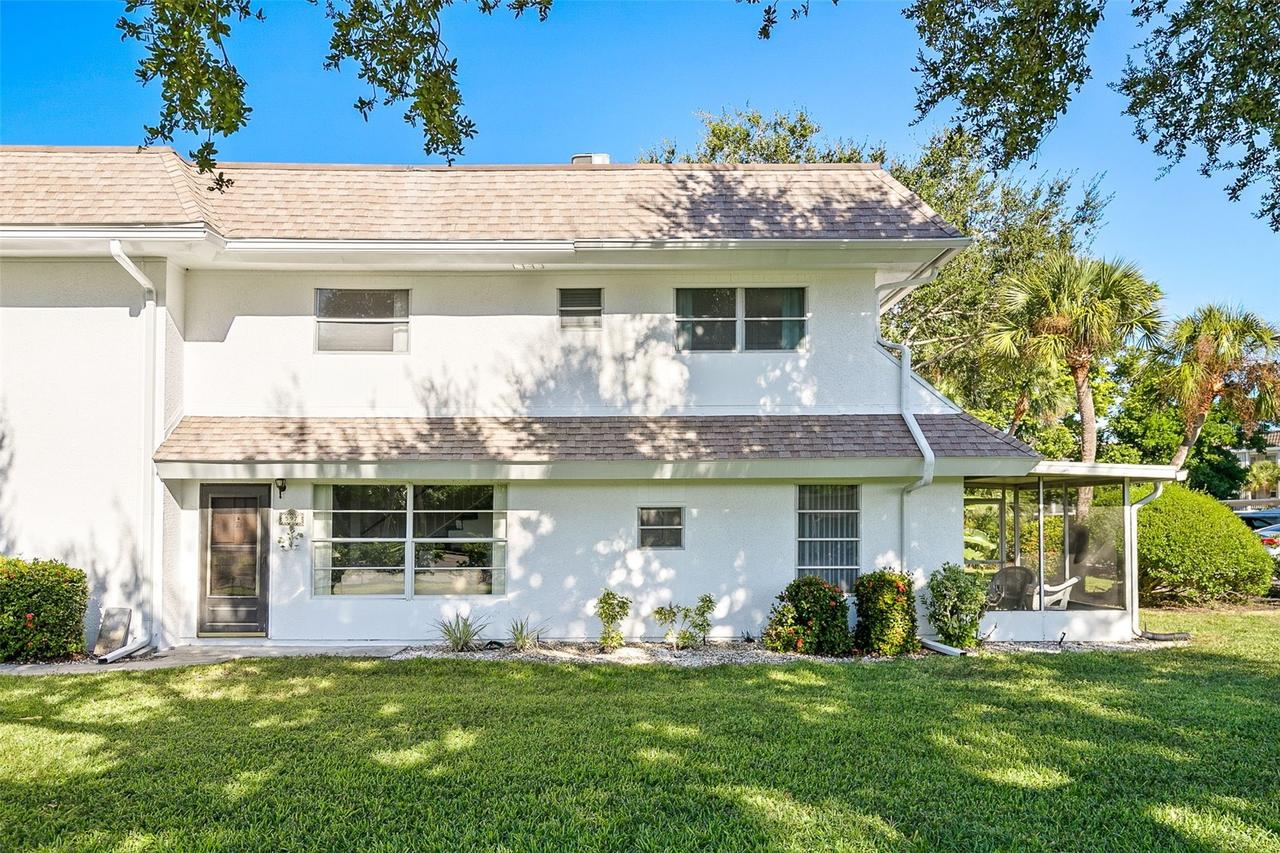597 Sutton Pl., Longboat Key, FL 34228