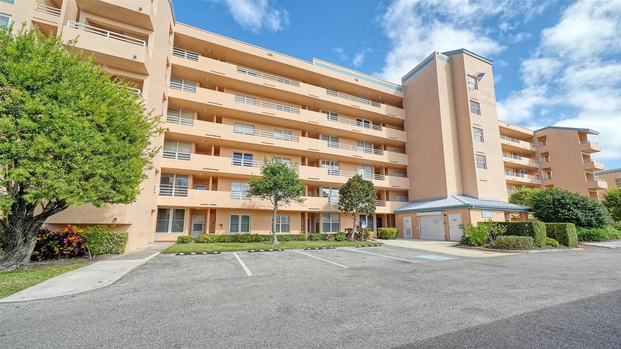4550 Pinebrook Cir. #203, Bradenton, FL 34209
