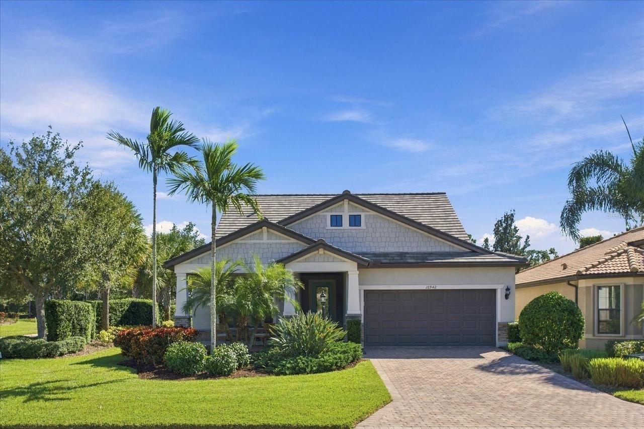 16942 Winthrop Pl., Bradenton, FL 34202