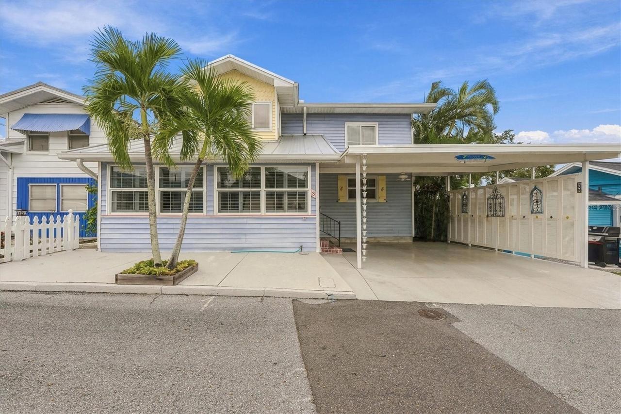 3 Columbia St., Bradenton, FL 34208