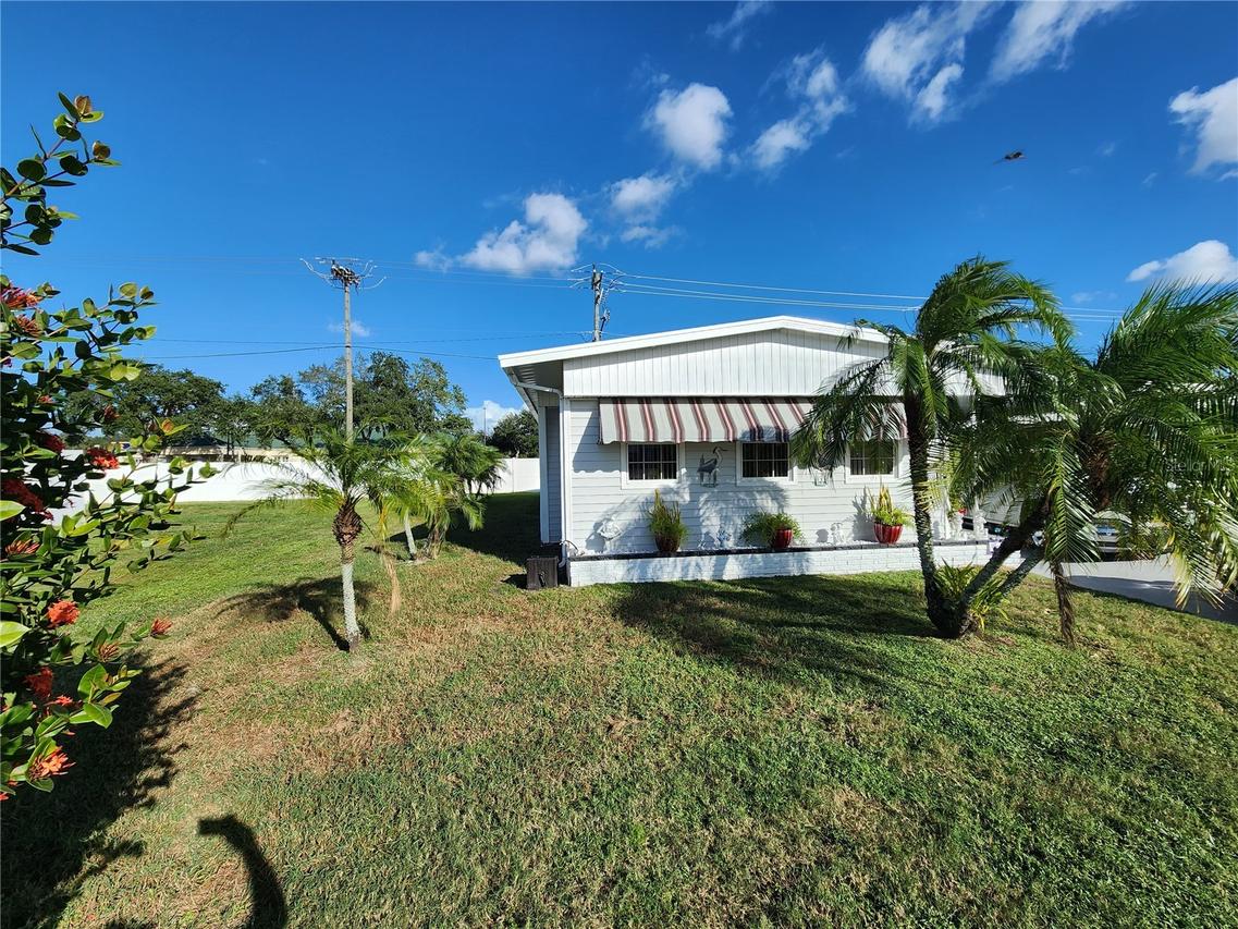 808 53rd Ave. #7, Bradenton, FL 34203