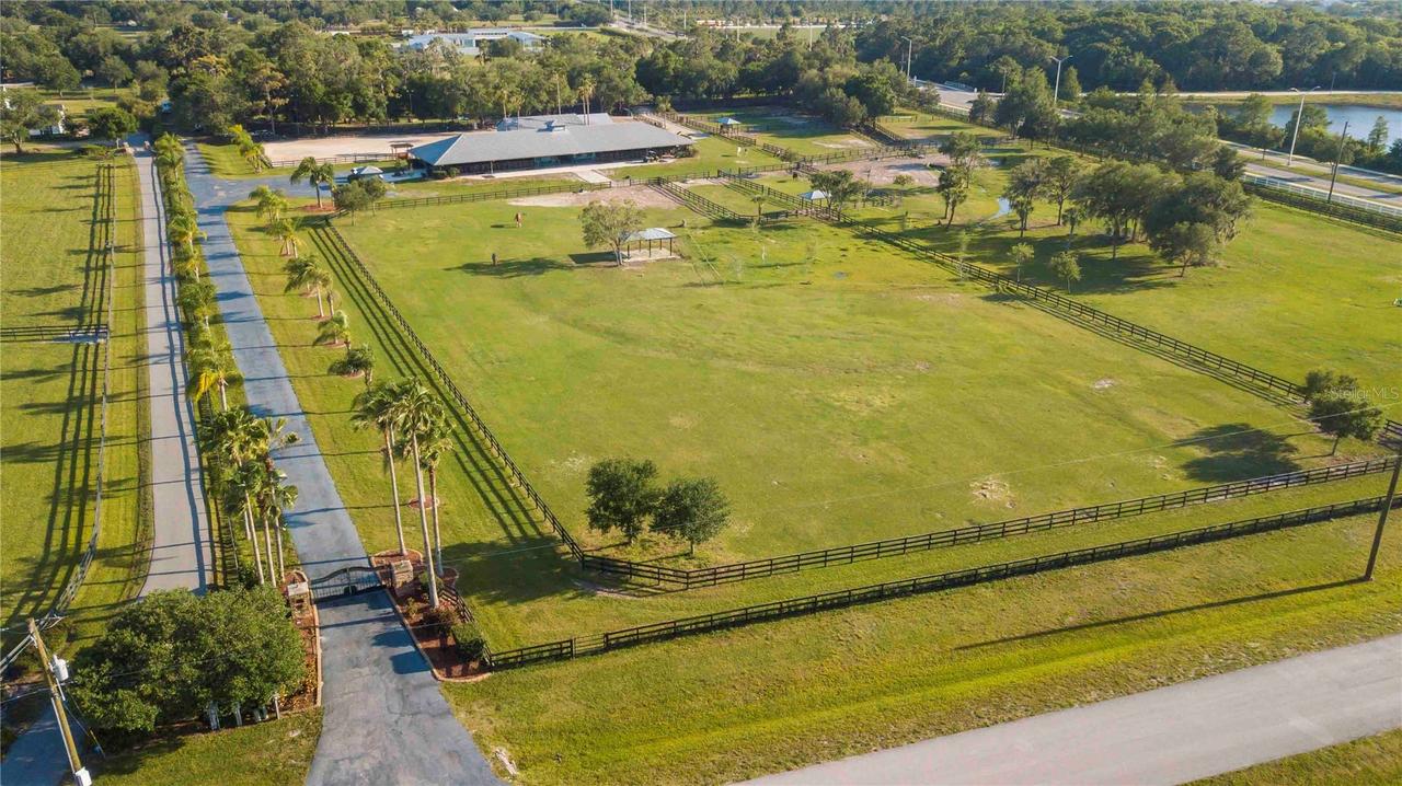 7710 Cow Camp Ln., Sarasota, FL 34240