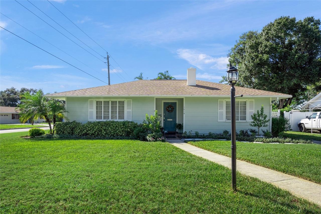 1614 30th St., Bradenton, FL 34205