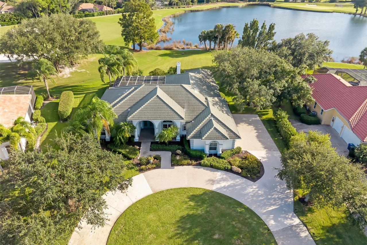 3321 Charles Macdonald Dr., Sarasota, FL 34240