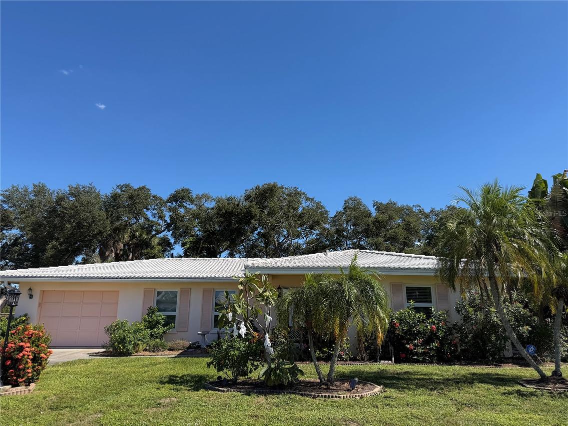 7323 Bounty Dr., Sarasota, FL 34231