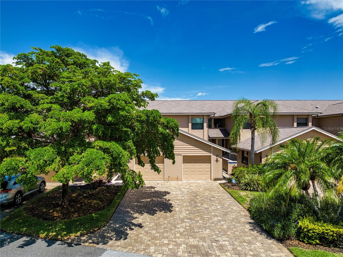 5273 Heron Way #202, Sarasota, FL 34231