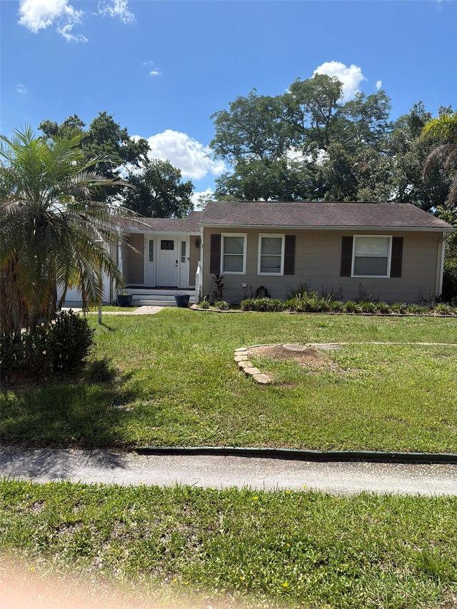 4915 W Bartlett Dr., Tampa, FL 33603