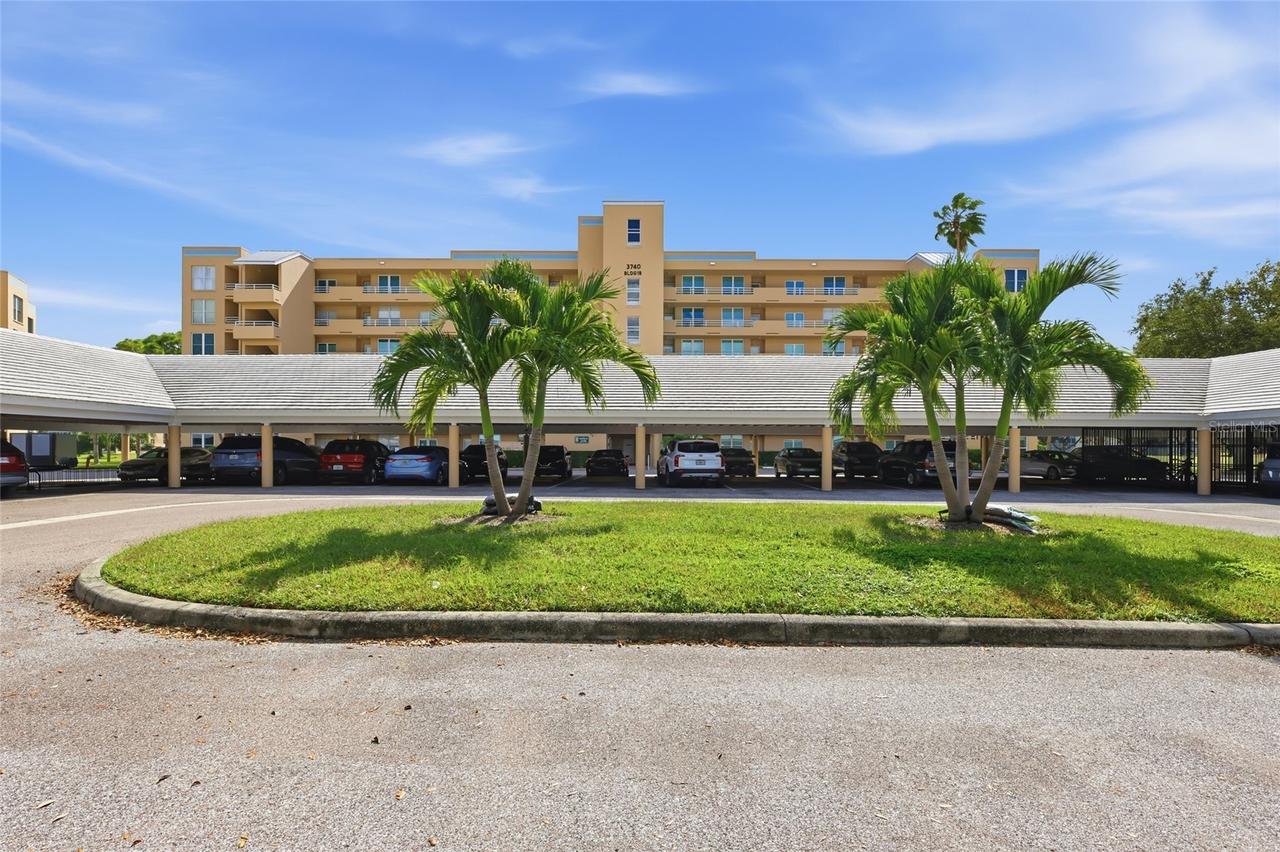 3740 Pinebrook Cir. #104, Bradenton, FL 34209