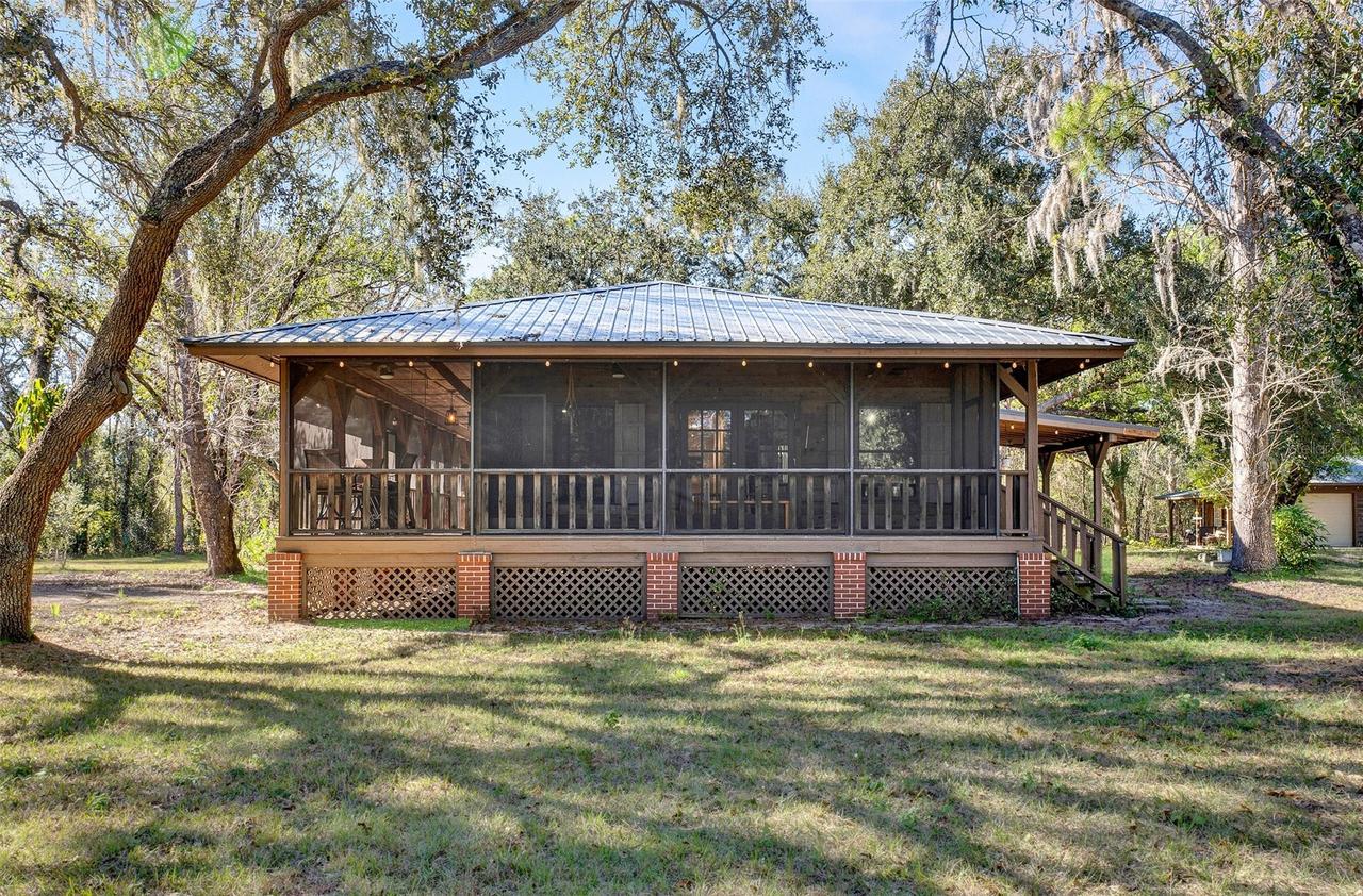 16418 Winburn Dr., Sarasota, FL 34240