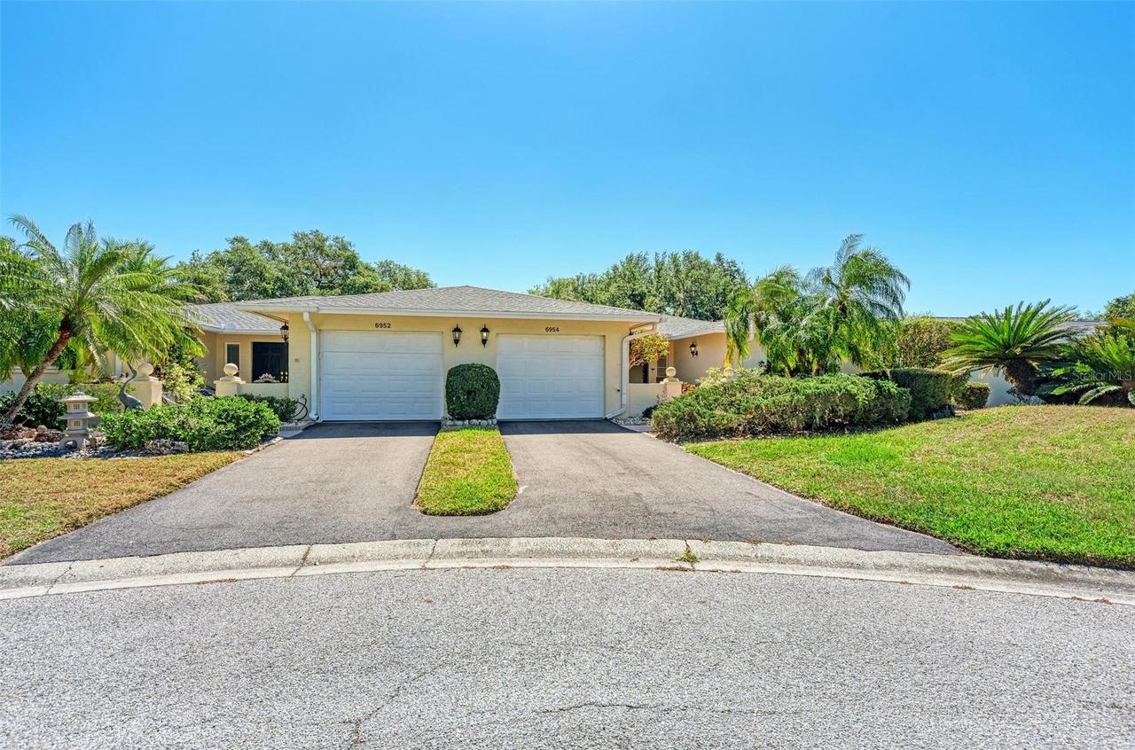 6954 W Country Club Dr., Sarasota, FL 34243