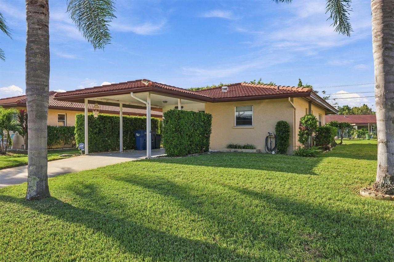 6422 Bowdoin Pl. #10, Bradenton, FL 34207