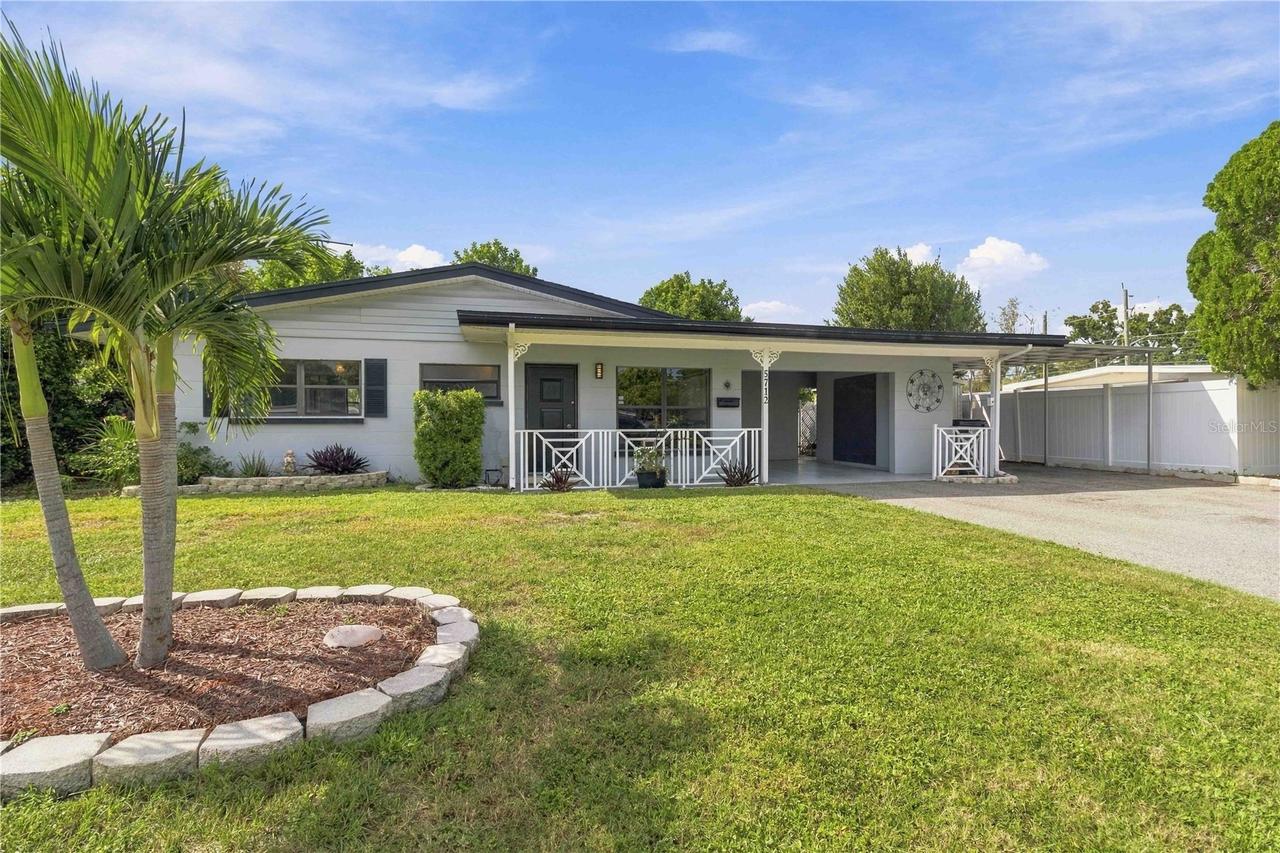 5712 20th St., Bradenton, FL 34207